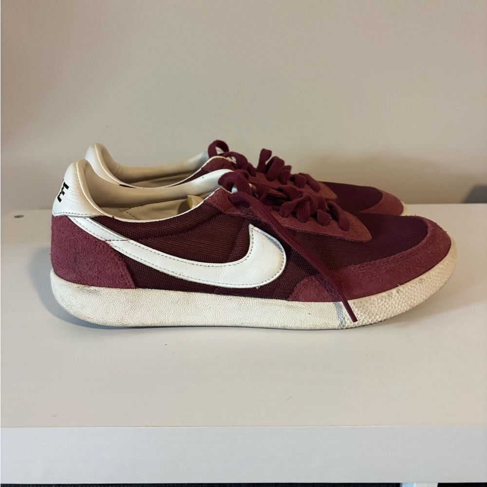 Nike Men’s Size 10.5 Burgundy Retro Low-Top Sneakers with White Swoosh